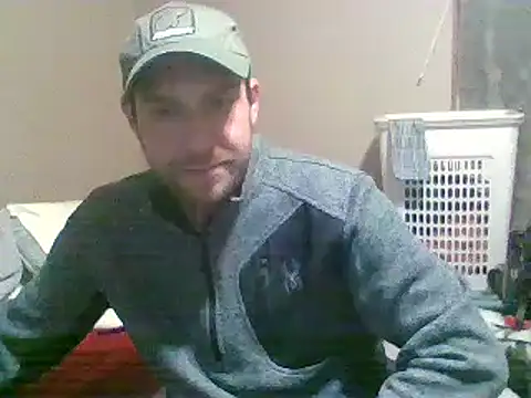 Snapshot of SmokingSloth chatting on 11-21-25, 03:27 SmokingSloth online show from 11-21-25, 03:27