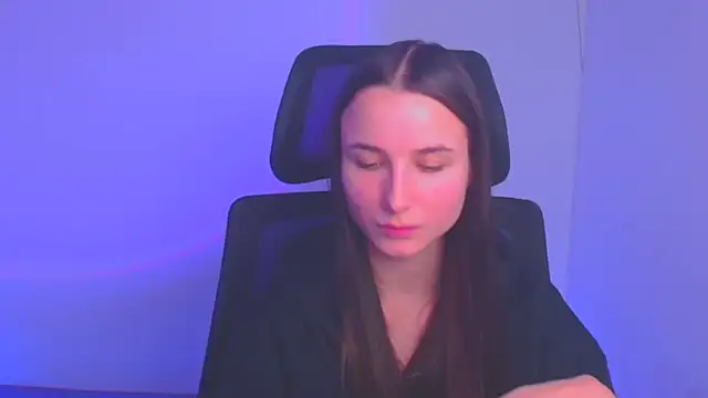 Snapshot of Eva_Janee chatting on 12-18-24, 10:30 Eva Janee online show from 12-18-24, 10:30