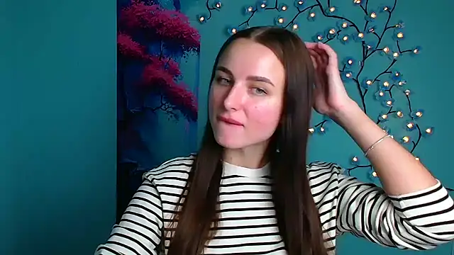 Snapshot of Eva_Janee chatting on 10-20-25, 11:21 Eva Janee online show from 10-20-25, 11:21