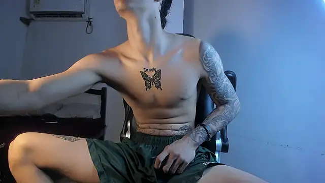 Snakebutterfly online show from 09-13-25, 06:57