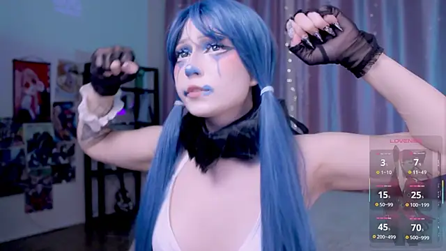 Carolina Leep online show from 09-15-25, 04:40