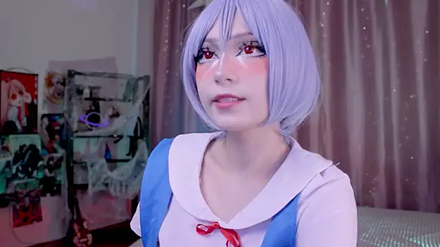 Carolina Leep online show from 10-19-25, 02:40