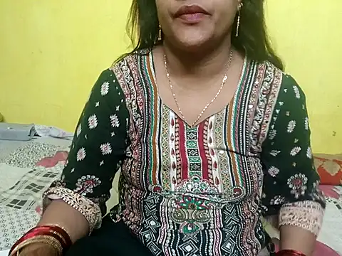 Snapshot of Sexyranibhabhi chatting on 10-11-25, 02:15 Sexyranibhabhi online show from 10-11-25, 02:15