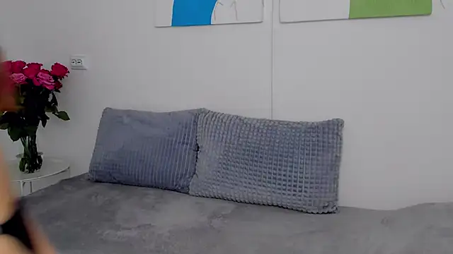 SelenaRousey online show from 11-20-25, 07:08