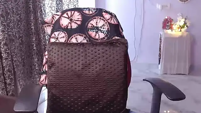 Snapshot of Sexysiya8 chatting on 12-15-25, 10:41 Sexysiya8 online show from 12-15-25, 10:41