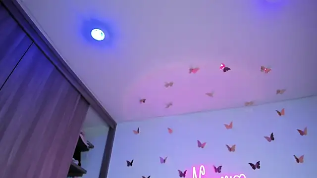 NaomiAsha online show from 11-08-25, 10:41