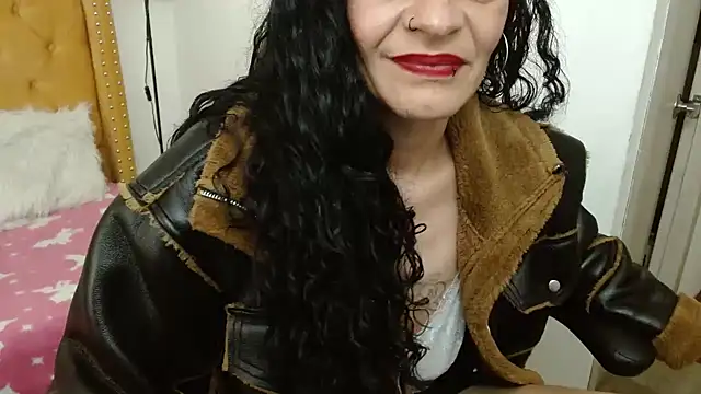 AlexandraJones  online show from 02-25-25, 07:09