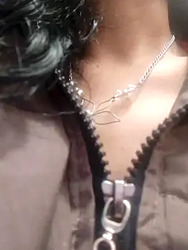 AlexandraJones  online show from 03-11-25, 07:15