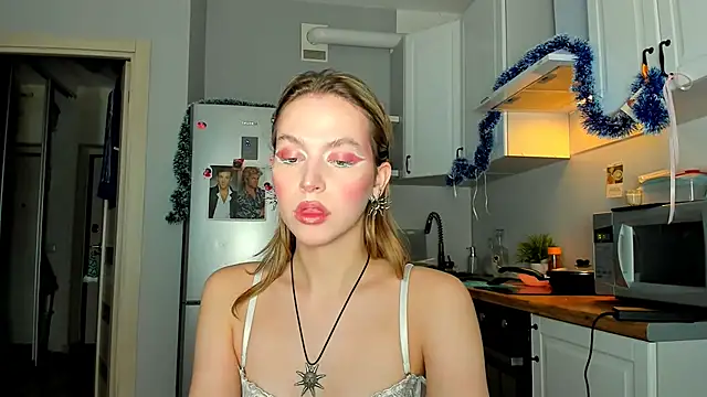 Snapshot of Niky__Jess chatting on 01-12-25, 10:12 Niky Jess online show from 01-12-25, 10:12