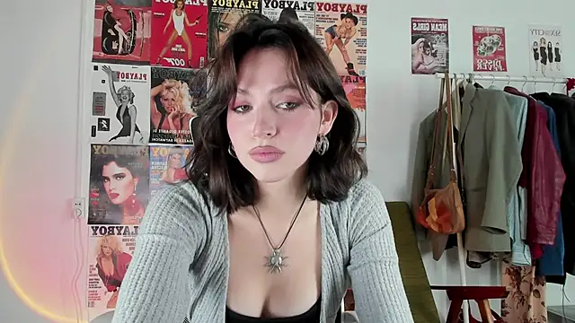 Snapshot of Niky__Jess chatting on 09-25-25, 08:07 Niky Jess online show from 09-25-25, 08:07