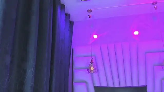 AngelaaCute  online show from 04-01-26, 12:17