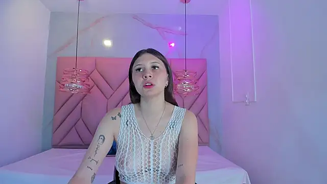 AngelaaCute  online show from 04-22-26, 12:07