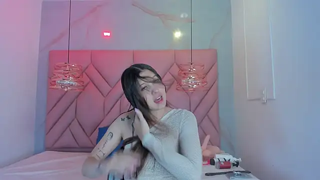 Snapshot of AngelaaCute_ chatting on 05-06-26, 12:10 AngelaaCute online show from 05-06-26, 12:10