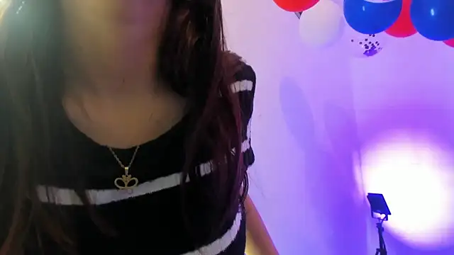 Snapshot of AngelaaCute_ chatting on 07-17-26, 12:01 AngelaaCute online show from 07-17-26, 12:01