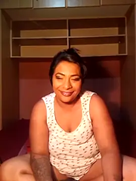 indianstormxo  online show from 12-17-25, 02:39