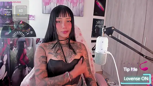 Sweet-bunny1 online show from 06-19-26, 05:06