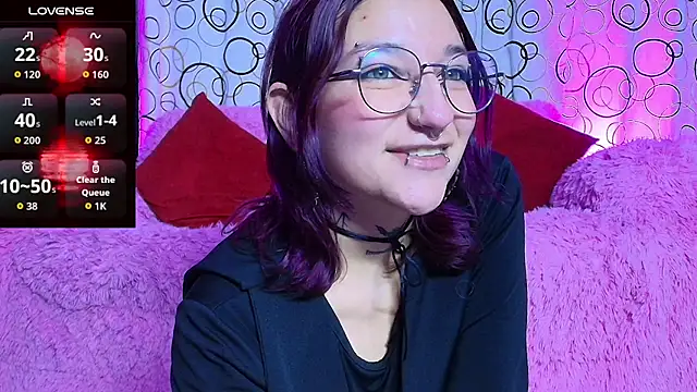 SukiFuyu  online show from 11-25-25, 12:21