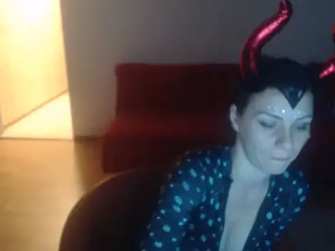 SweetAdela92 online show from 10-31-25, 06:53