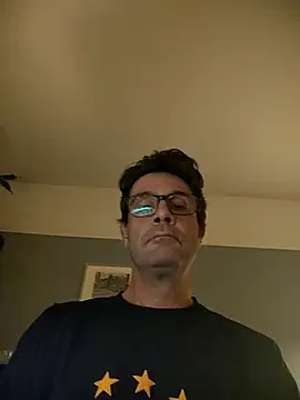 Snapshot of RolfS chatting on 12-15-24, 04:26 RolfS online show from 12-15-24, 04:26