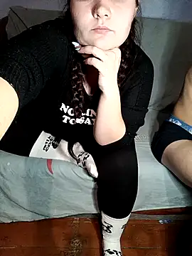 Snapshot of ZeFFirky chatting on 12-25-24, 06:09 ZeFFirky online show from 12-25-24, 06:09