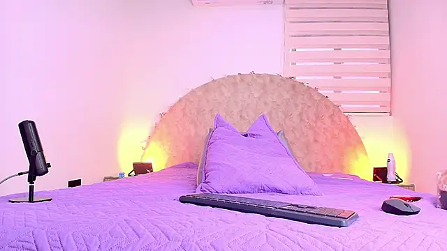 anisha x online show from 12-05-25, 07:43