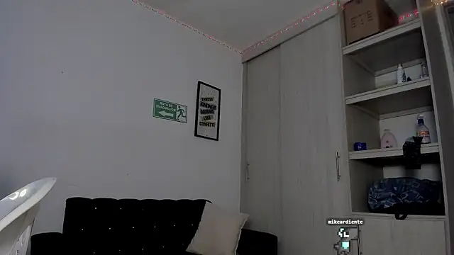 Snapshot of _diegsz_ chatting on 02-07-25, 05:07 diegsz online show from 02-07-25, 05:07