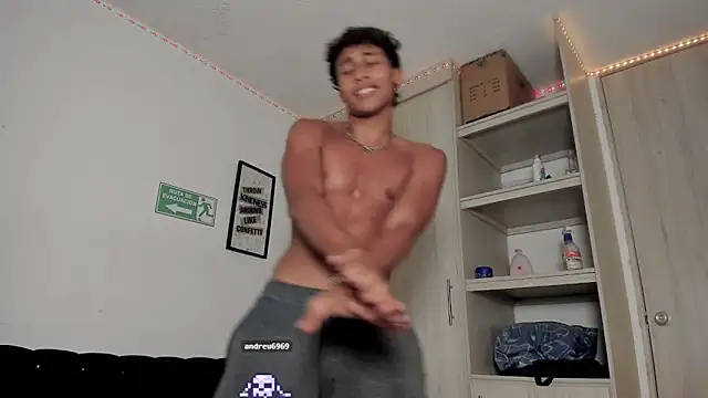 Snapshot of _diegsz_ chatting on 02-07-25, 11:13 diegsz online show from 02-07-25, 11:13