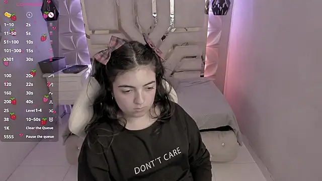 meraki fraise online show from 12-30-24, 11:17