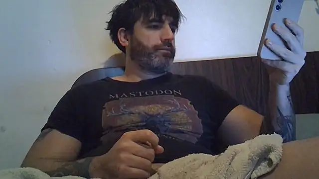 Snapshot of ozzypsico13 chatting on 07-22-26, 01:25 ozzypsico13 online show from 07-22-26, 01:25