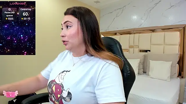 dulce santamaria online show from 12-31-24, 03:23