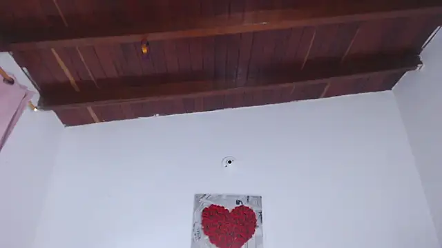 Amara Red online show from 10-17-25, 02:48