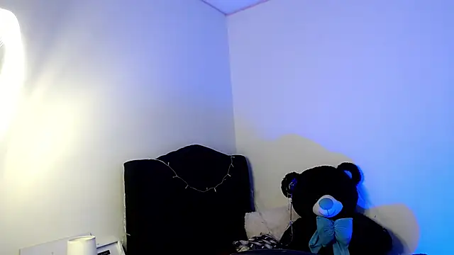 loren tits24 online show from 07-01-26, 07:57