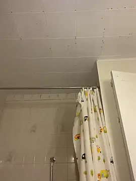 Snapshot of Frenchpoo chatting on 03-01-26, 11:51 Frenchpoo online show from 03-01-26, 11:51