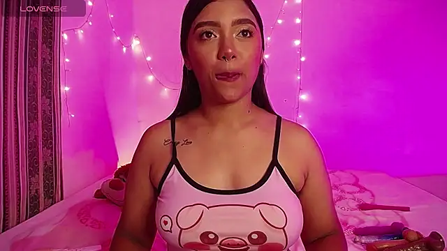 Snapshot of DIANEE_01 chatting on 02-02-25, 12:19 DIANEE 01 online show from 02-02-25, 12:19