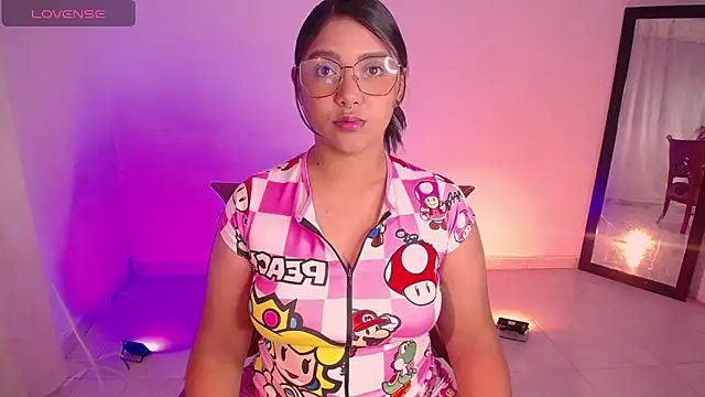 DIANEE 01 online show from 10-11-25, 02:11