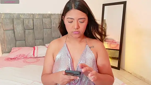 DIANEE 01 online show from 06-02-26, 11:40