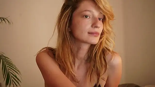 Stephany talks online show from 06-05-26, 02:29