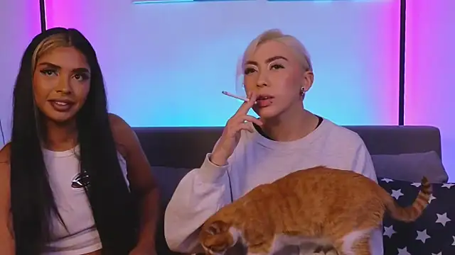 Snapshot of jane_hart_ chatting on 02-06-25, 12:43 jane hart online show from 02-06-25, 12:43