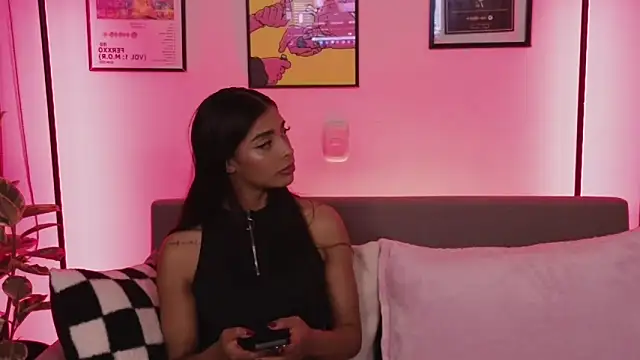 Snapshot of jane_hart_ chatting on 11-11-25, 01:38 jane hart online show from 11-11-25, 01:38