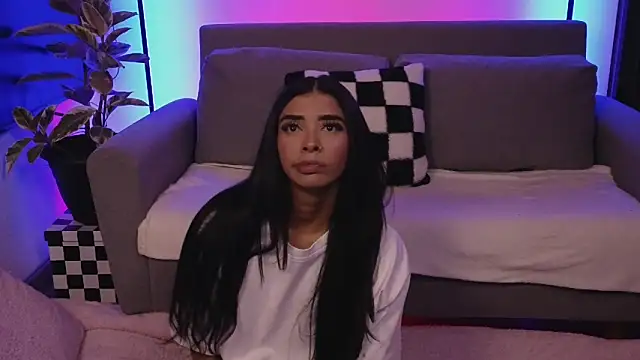 Snapshot of jane_hart_ chatting on 11-18-25, 11:37 jane hart online show from 11-18-25, 11:37