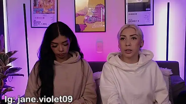 Snapshot of jane_hart_ chatting on 12-03-25, 01:09 jane hart online show from 12-03-25, 01:09