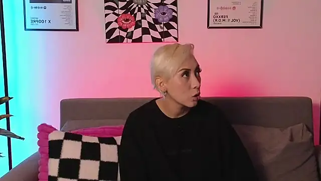 Snapshot of jane_hart_ chatting on 04-29-26, 12:48 jane hart online show from 04-29-26, 12:48