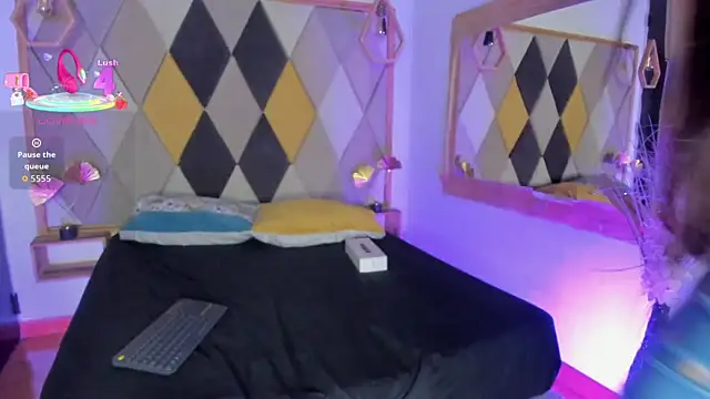 Snapshot of SamanthaFerrer_ chatting on 07-28-26, 12:23 SamanthaFerrer online show from 07-28-26, 12:23