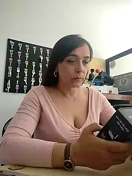 Snapshot of natalie_cowens chatting on 01-30-25, 07:26 natalie cowens online show from 01-30-25, 07:26