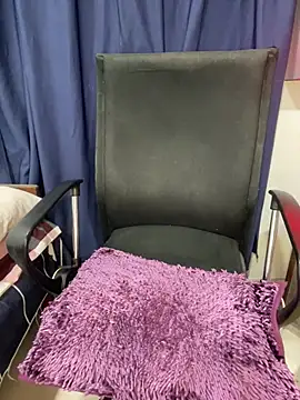 Snapshot of Liyana_Babe chatting on 01-27-25, 05:36 Liyana Babe online show from 01-27-25, 05:36