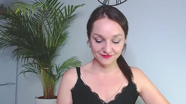 AliciaDesire online show from 12-12-24, 06:31