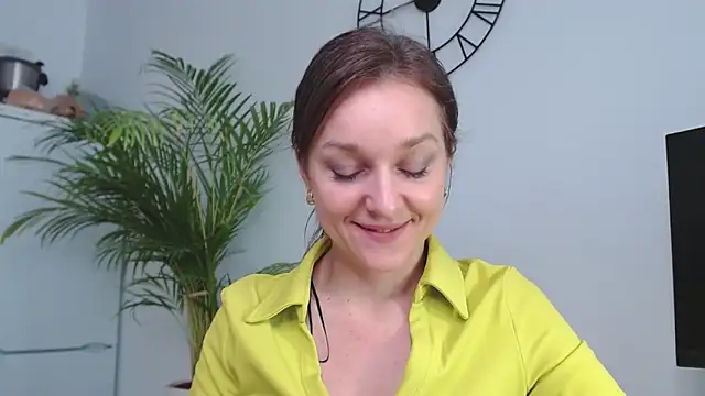 AliciaDesire online show from 01-13-25, 10:47