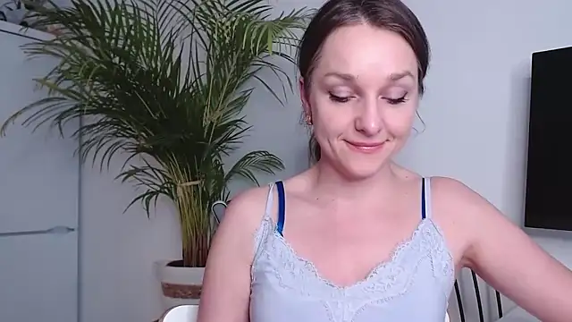 AliciaDesire online show from 02-12-25, 03:27