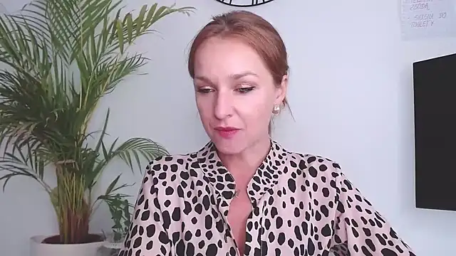 AliciaDesire online show from 09-16-25, 01:01