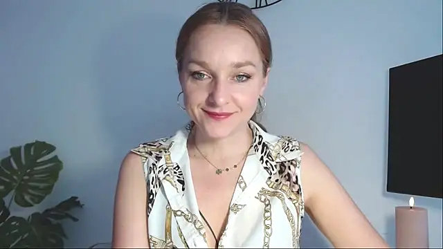 AliciaDesire online show from 03-12-26, 06:52